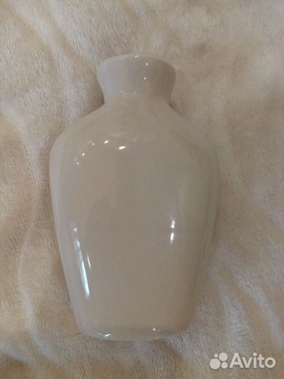 Миниатюрная вазочка