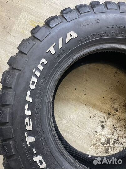 Bfgoodrich Mud-Terrain T/A KM2 245/75 R16