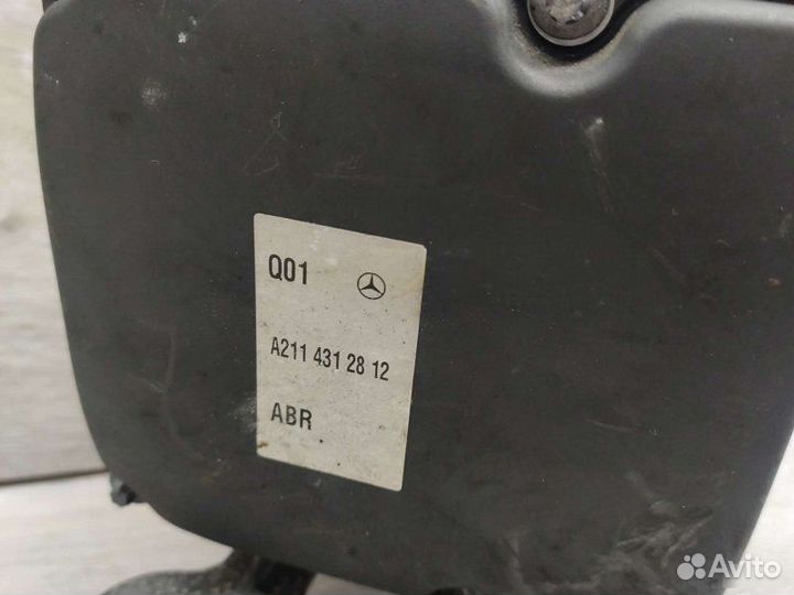 Блок управления ABS Mercedes E W211