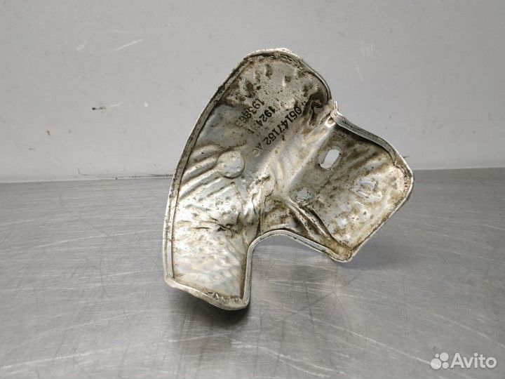 Тепловой экран моторного отсека Jeep Grand