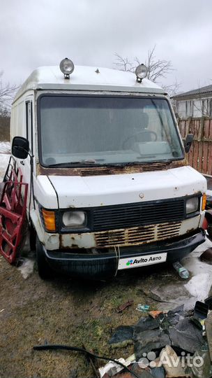 Mercedes-Benz T1 2.9 МТ, 1993, битый, 999 999 км