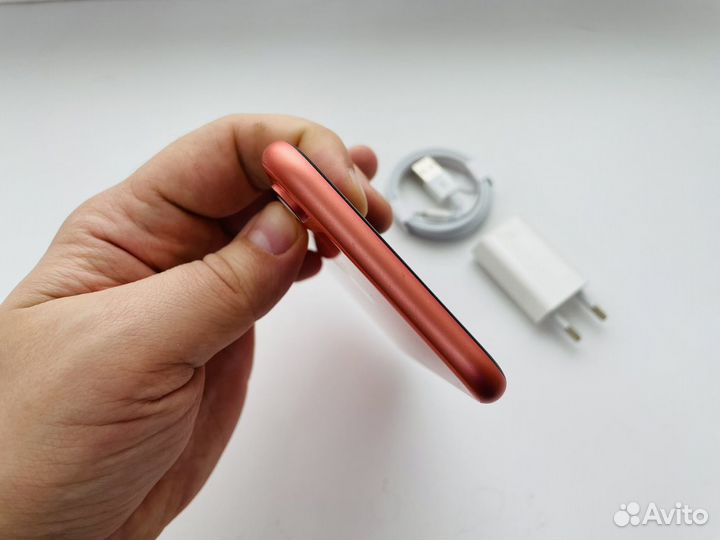 iPhone Xr, 64 ГБ