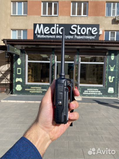 Рация baofeng UV-10r