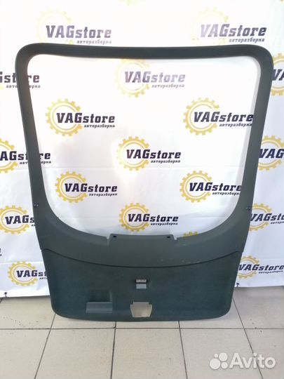 Обшивка крышки багажника Audi TT 8N