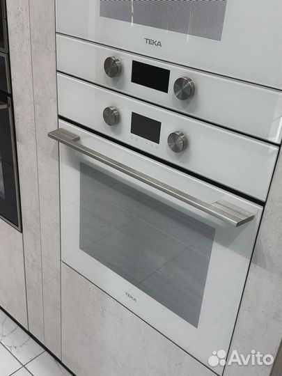 Духовой шкаф teka HLB 8600 WH