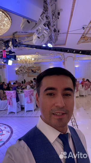 Ведущий тамада на свадьбу