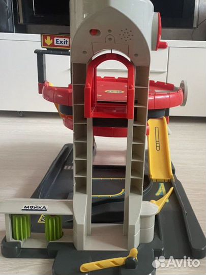 ELC большая парковка