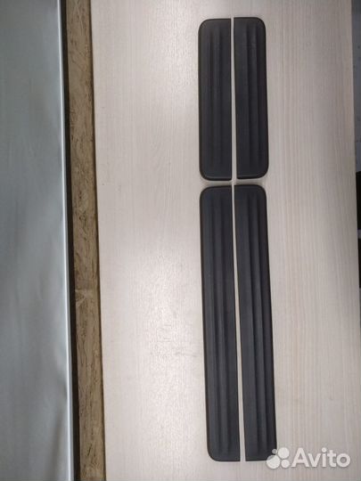 Накладка порога Nissan Patrol Y62 769B11LB0B