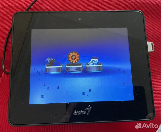 Фоторамка Genius DPF-801 Crystal