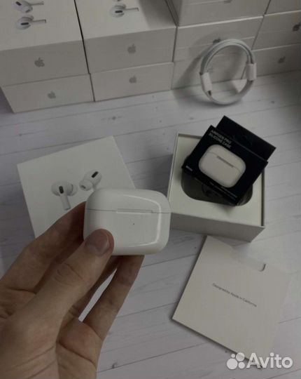Airpods Pro + Подарочный чехол