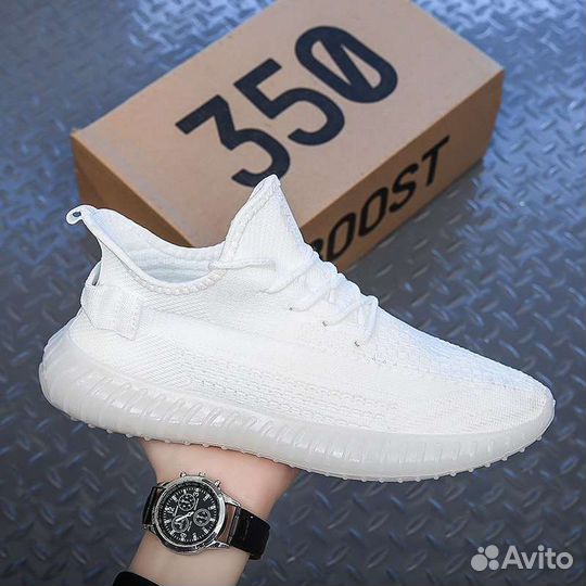 Кроссовки Yeezy boost 350