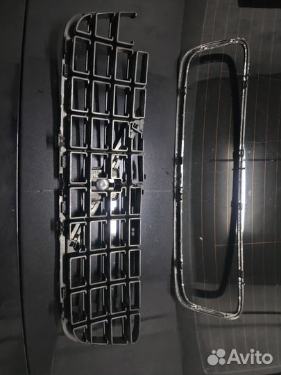 Решетка радиатора Volvo s60 рестайлинг 2005 г