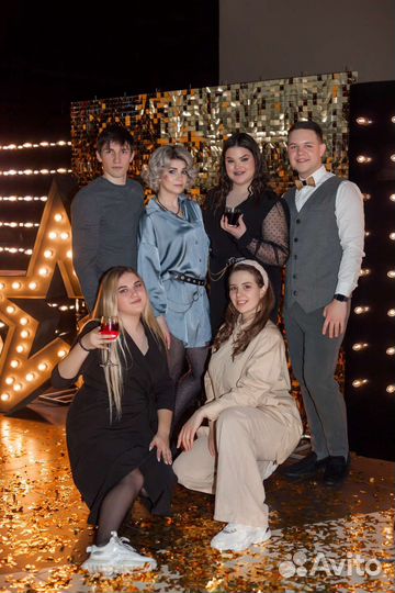 Фотозона Black Star хит выпускной день рождение