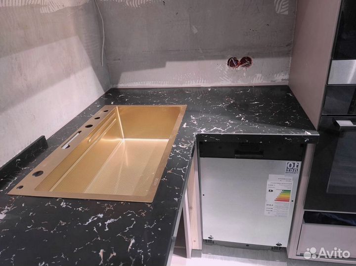 Столешница кварцевая