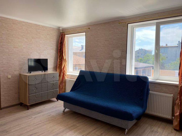 Дом 240 м² на участке 8 сот.