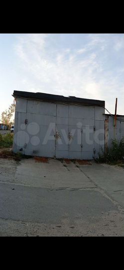 Гараж, > 30 м²
