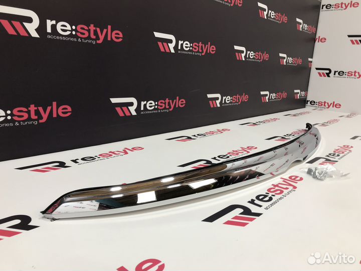 Молдинг капота Toyota Camry 50/55 14-17г Хром