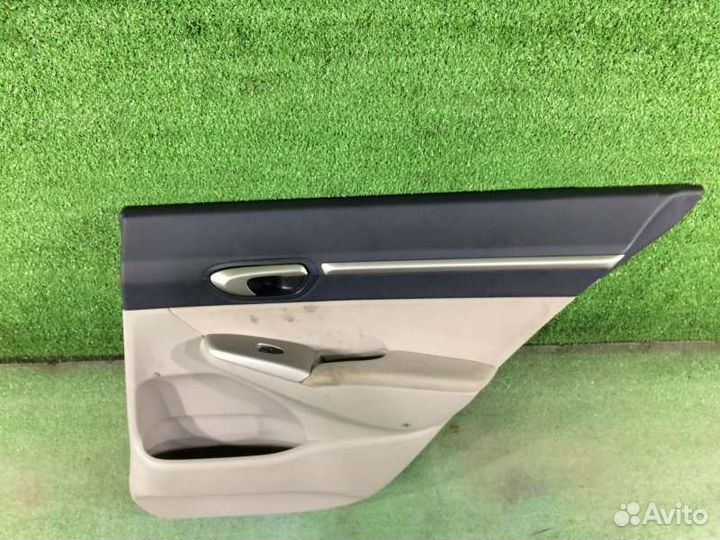 Обшивка двери задняя правая Honda Civic FD3 LDA