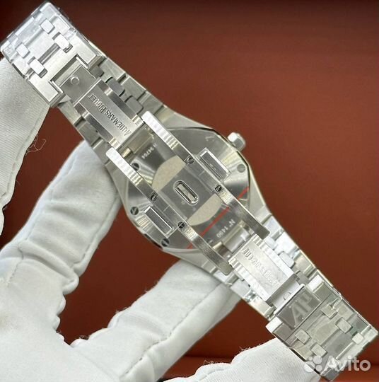 Часы Audemars Piguet Royal Oak Diamond Bezel