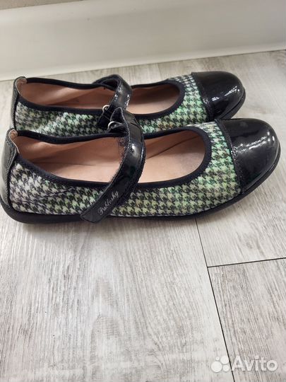 Туфли для девочки