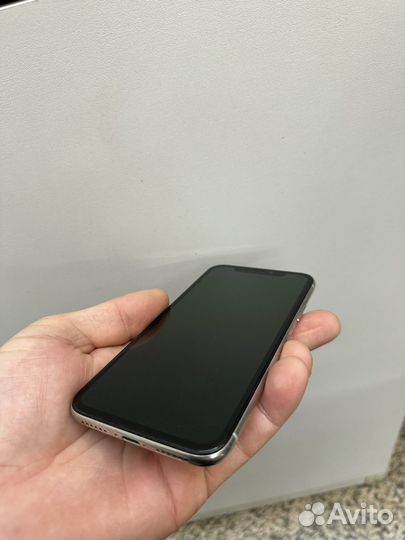 iPhone X, 64 ГБ