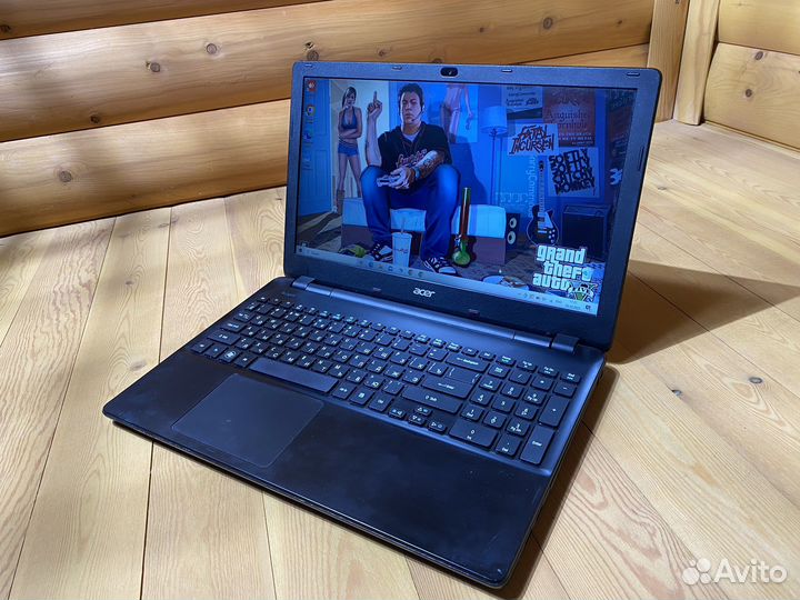 Игровой ноутбук Acer/2видеокарты/4ядра/8gb/ssd