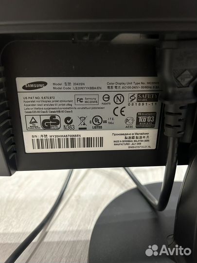 Монитор Samsung