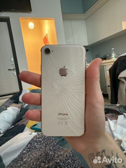 iPhone 8, 64 ГБ