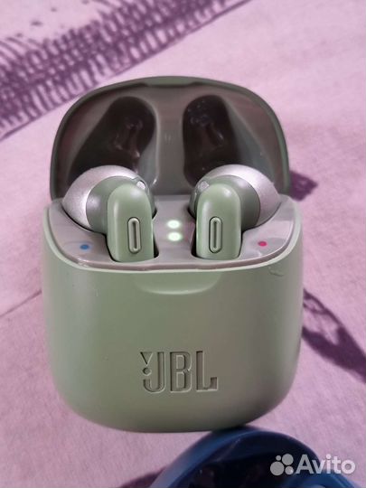 Беспроводные наушники jbl tune 220