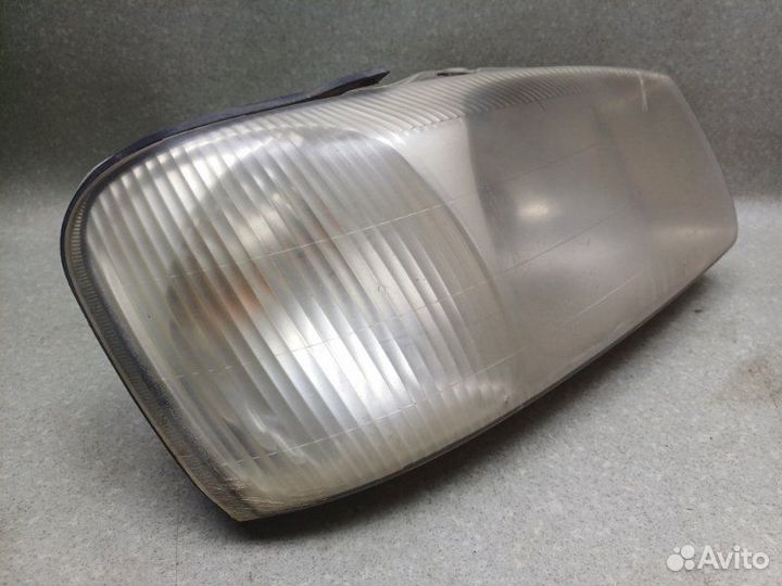 Фара передняя правая Hyundai Accent седан 1.5 G4EC