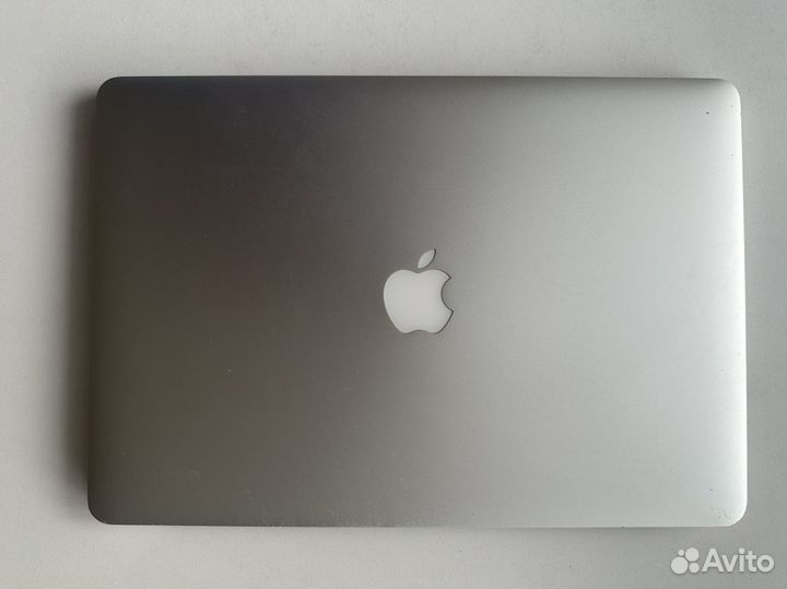 MacBook Pro (Retina, 15-inch, Mid 2015) 16 / 256