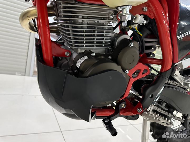 Мотоцикл regulmoto Holeshot Red Edition (4 valves)