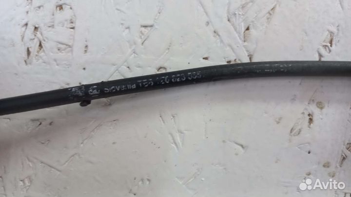 Трос капота Skoda Octavia A5