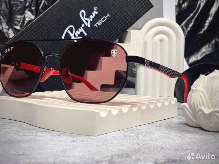 Очки Ray Ban Ferrari красные