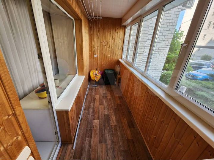 2-к. квартира, 56,5 м², 1/10 эт.