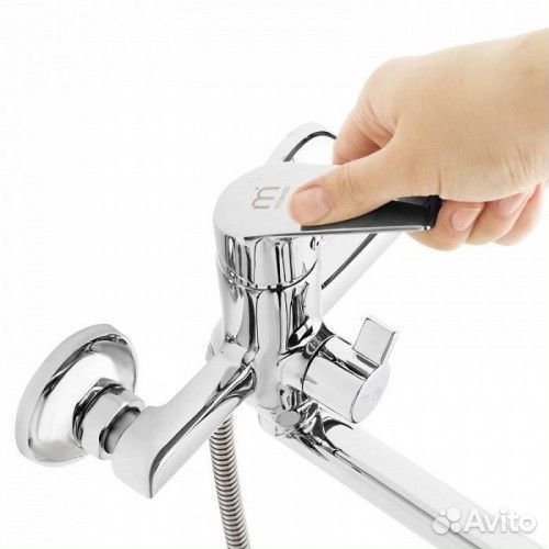 Смеситель ванны Milardo Nelson nelsblcm10