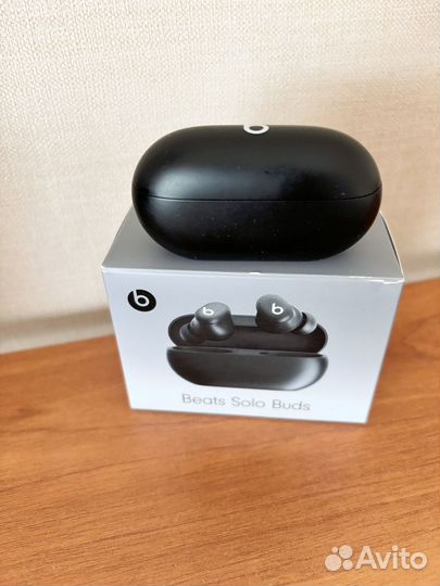Беспроводные наушники Beats Solo Buds