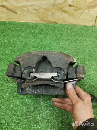 Суппорт тормозной передний левый Ford Mondeo 5 1.5