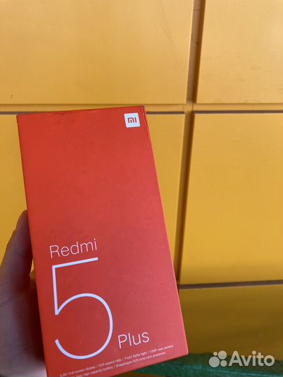Телефон Xiaomi Redmi 5 plus