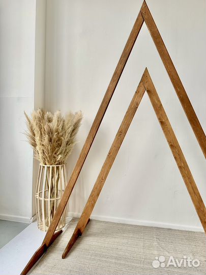 Свадебная Арка деревянная треугольная, фотозона