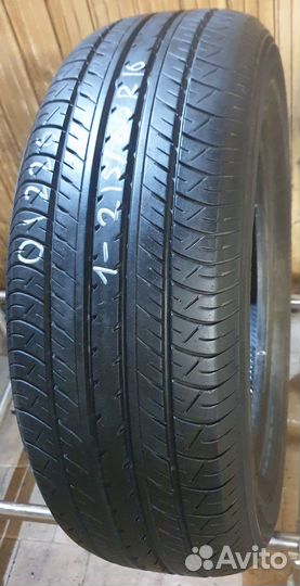 Yokohama BluEarth E70 215/60 R16 96V