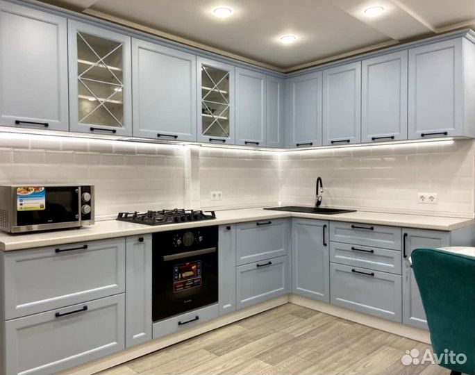 Кухонный гарнитур любой сложности