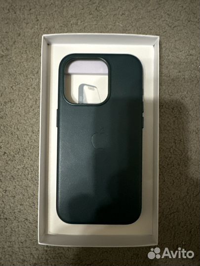 Кожаный чехол на iPhone 15pro