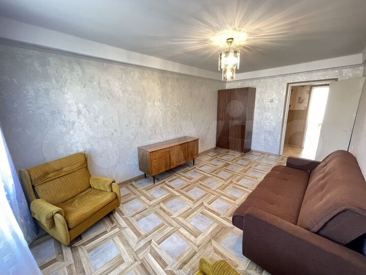 2-к. квартира, 50 м², 9/9 эт.