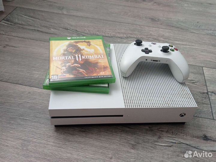 Xbox One s 1tb с играми