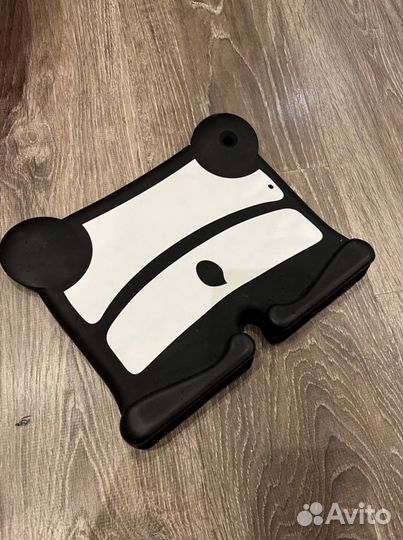 Чехол на iPad