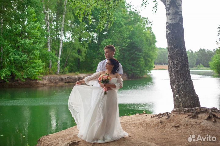 Свадебное платье 42 44 бу