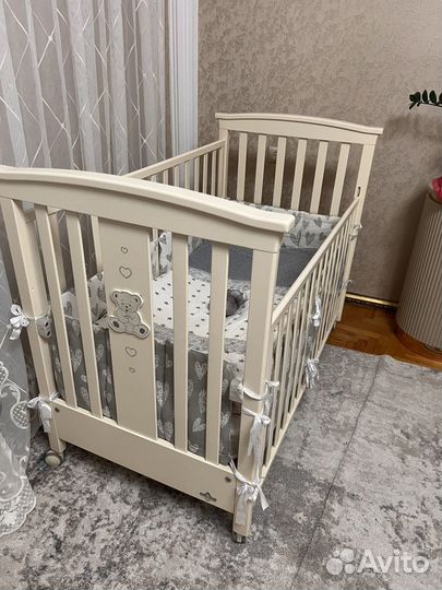 Детская кроватка