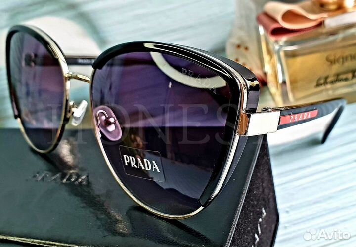Солнцезащитные очки женские Prada новые с чехлом