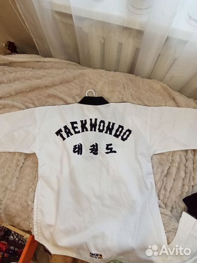 Форма для тхэквондо 160